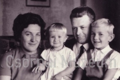 dr. Zólyomi Gergely Valéria a családjával, 1967 (CsM Lsz.n.)